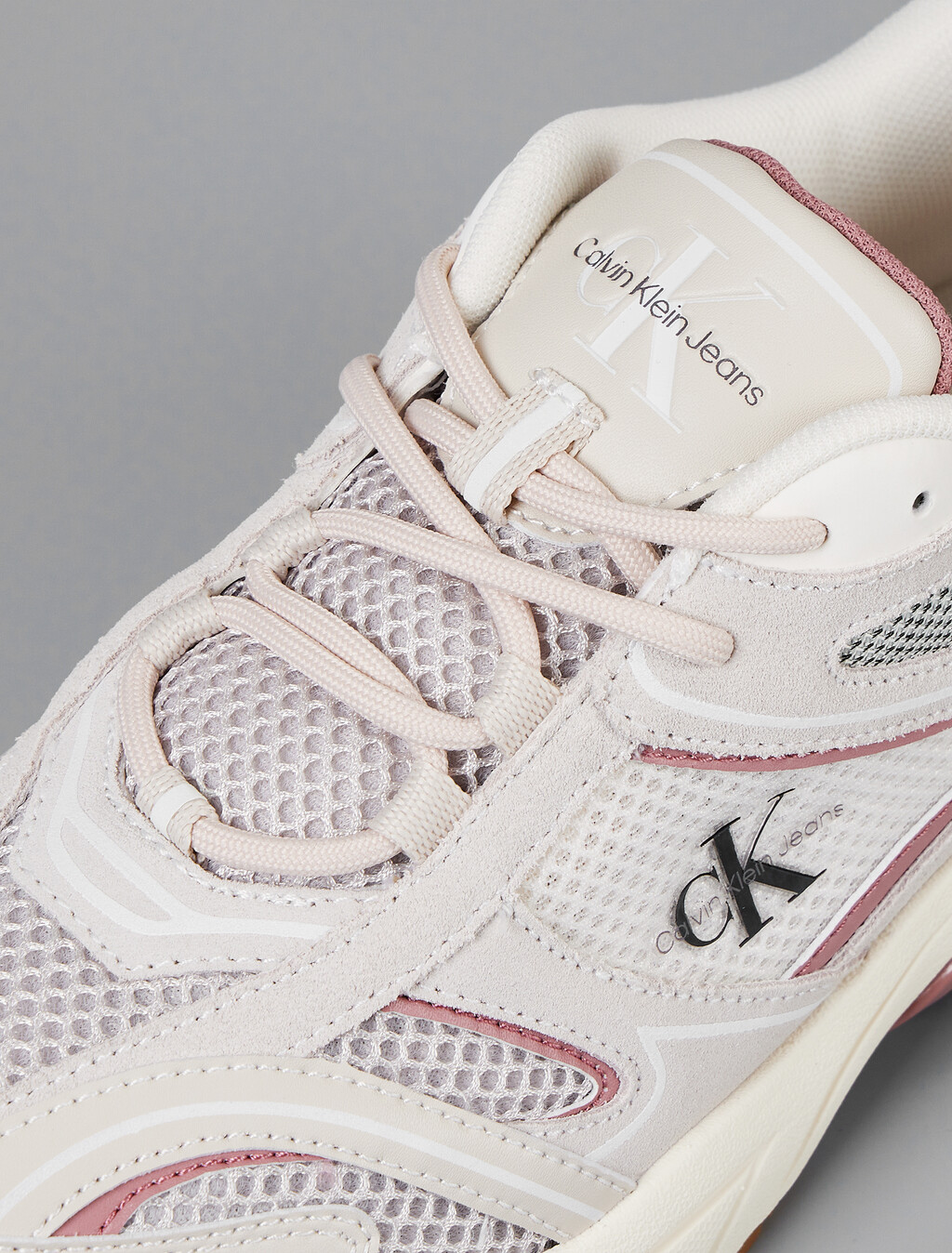 Buy 여성 교토 스니커즈 in color WHITE/BEIGE/PINK