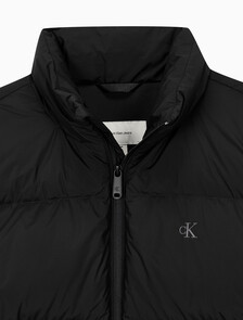 Buy 남성 릴랙스드 숏 다운 푸퍼 in color BLACK