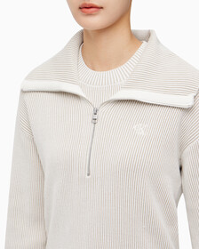 Buy 여성 하프집업 와이드 카라 스웨터 in color WHITE