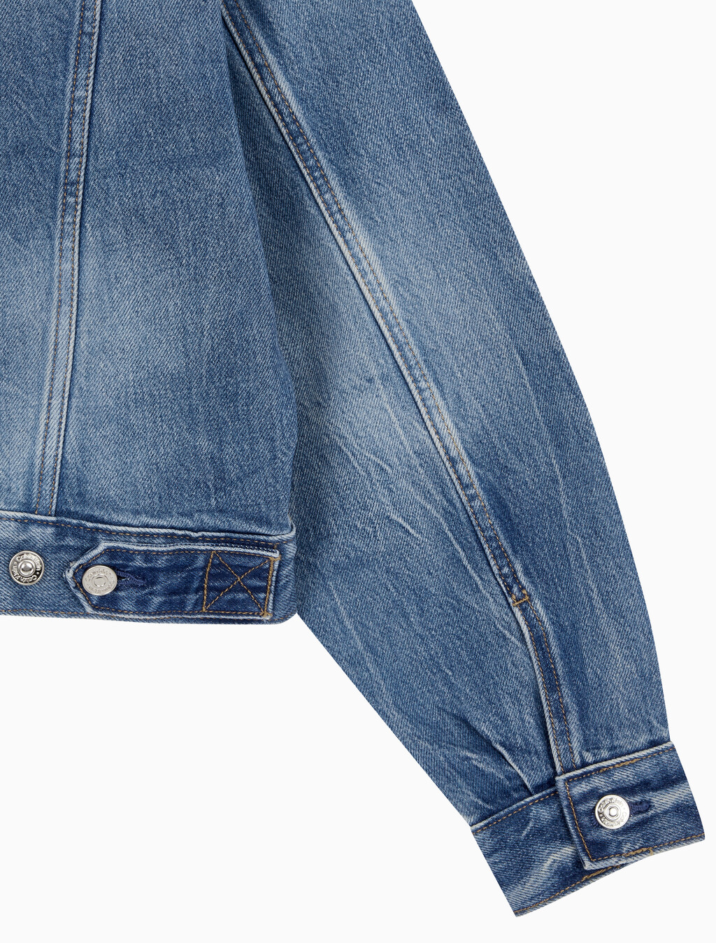 Buy 여성 코튼 셀비지 90's 트러커 자켓 in color BLUE