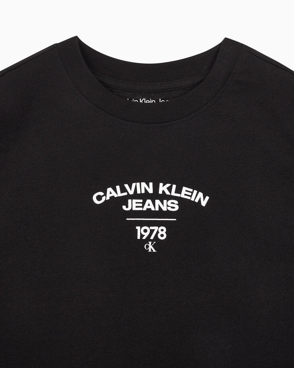 Buy 여성 1987 로고 베이비핏 반팔 티셔츠 in color CK BLACK