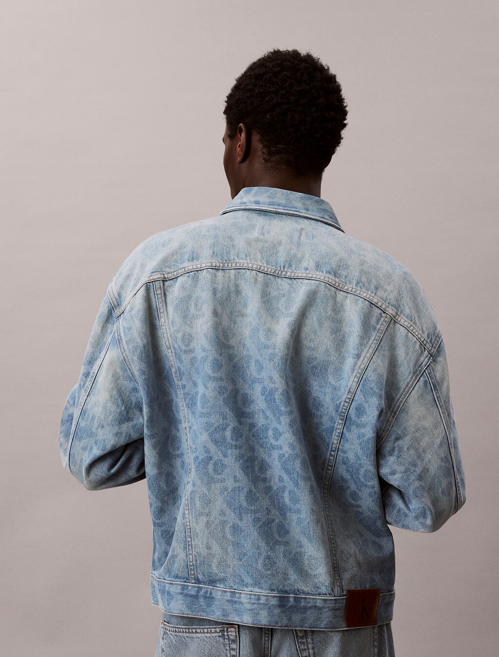 Buy 90S 트러커 자켓 in color Light Blue