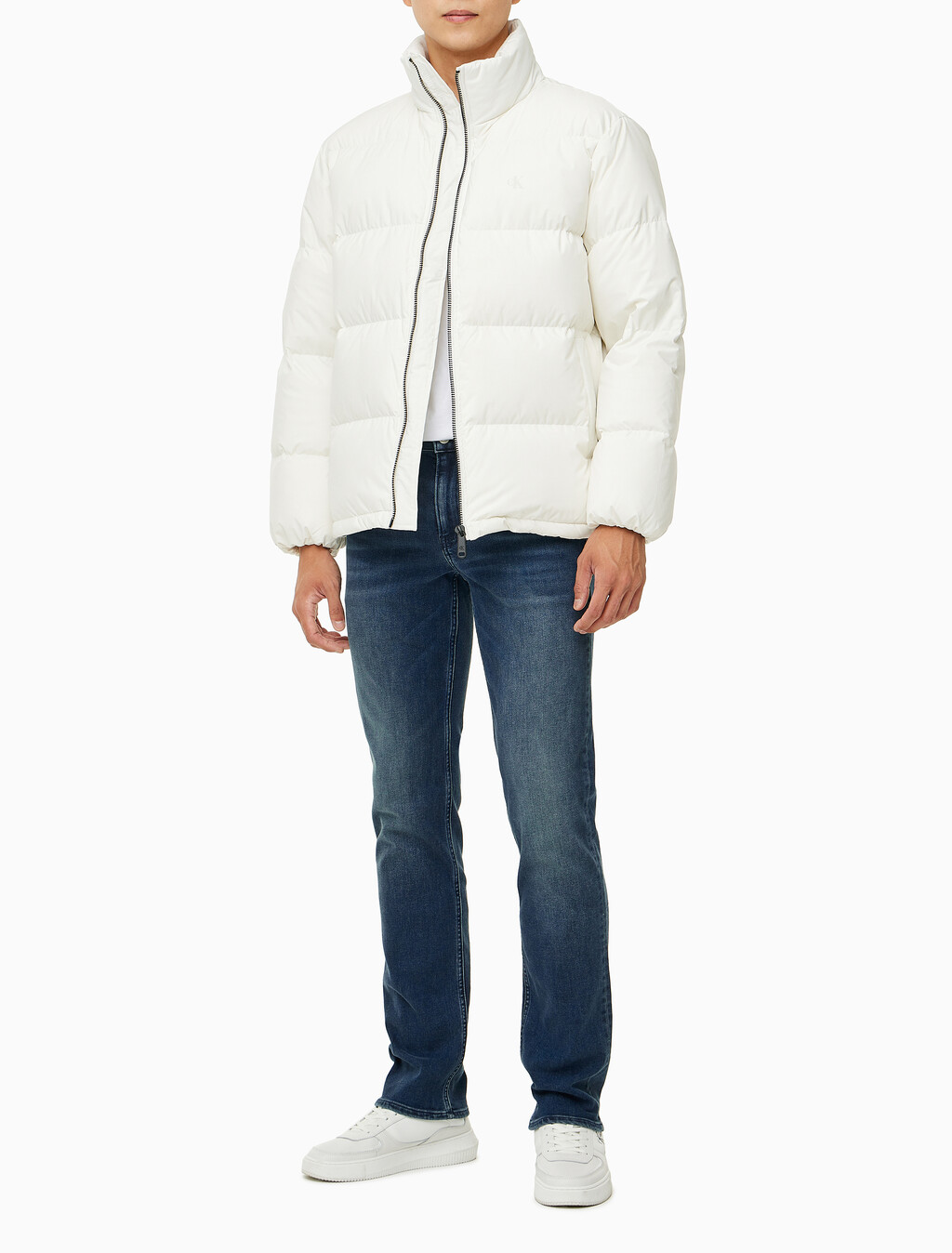 Buy 남성 베이직 에센셜 다운 푸퍼 자켓  in color WHITE