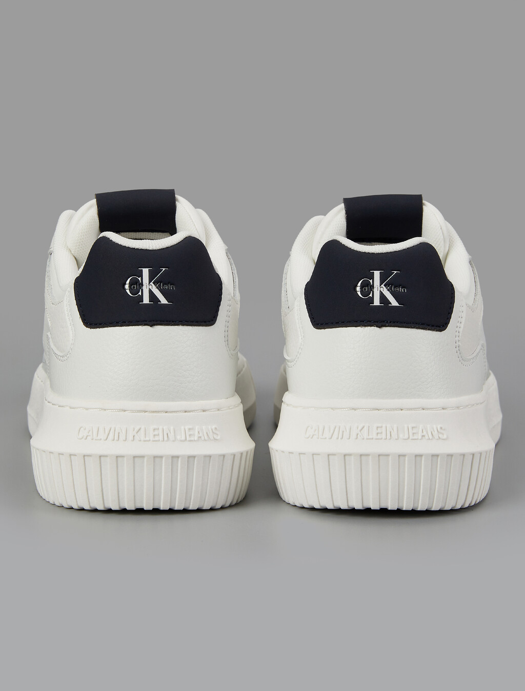 Buy 남성 말모메타 청키 컵솔 레더 in color Bright White/Navy/Grey