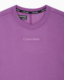 Buy 여성 릴렉스 핏 에센셜 반팔 티셔츠 in color AMETHYST