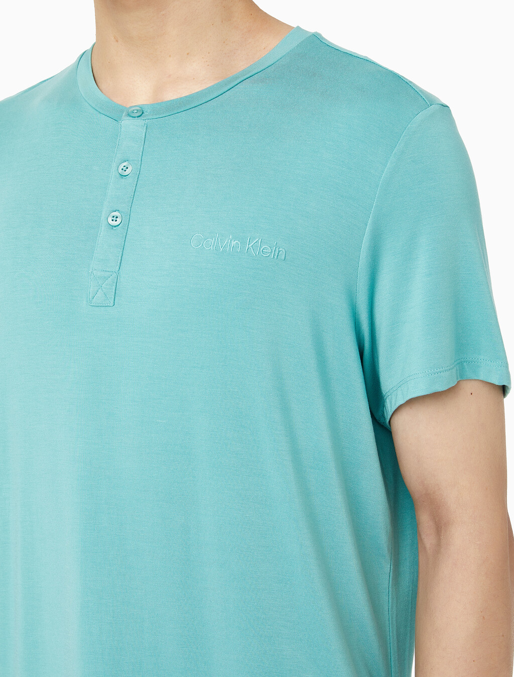 Buy 남성 울트라 소프트 모달 슬립 반팔 헨리넥 in color SALTWATER AQUA