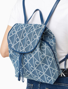 Buy 여성 엠블럼 데님 백팩 in color Denim JQD Medium Wash