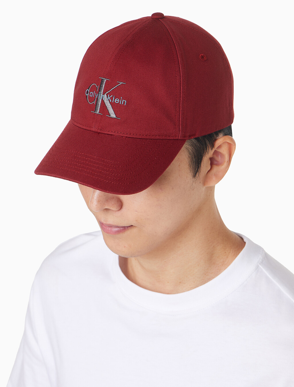 Buy 남녀공용 CKJ 모노그램 엠브로이더리 볼캡 in color Burgandy