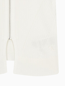 Buy 여성 반팔 집 폴로 스웨터 in color WHITE