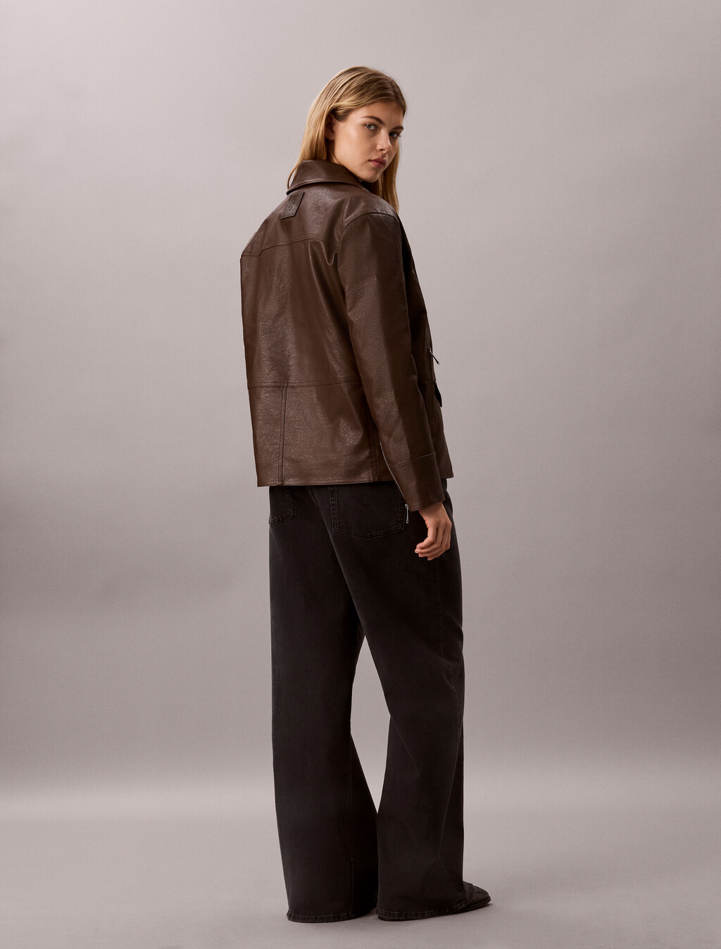 Buy 여성 폭스레더 모토 자켓 in color Brown
