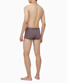 Buy 남성 에슬레틱 마이크로 로우라이즈 트렁크 in color GREY BROWN