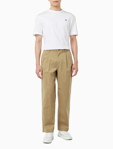 Buy 워시드 면 트윌 플리츠 치노 팬츠 in color TIGERS EYE