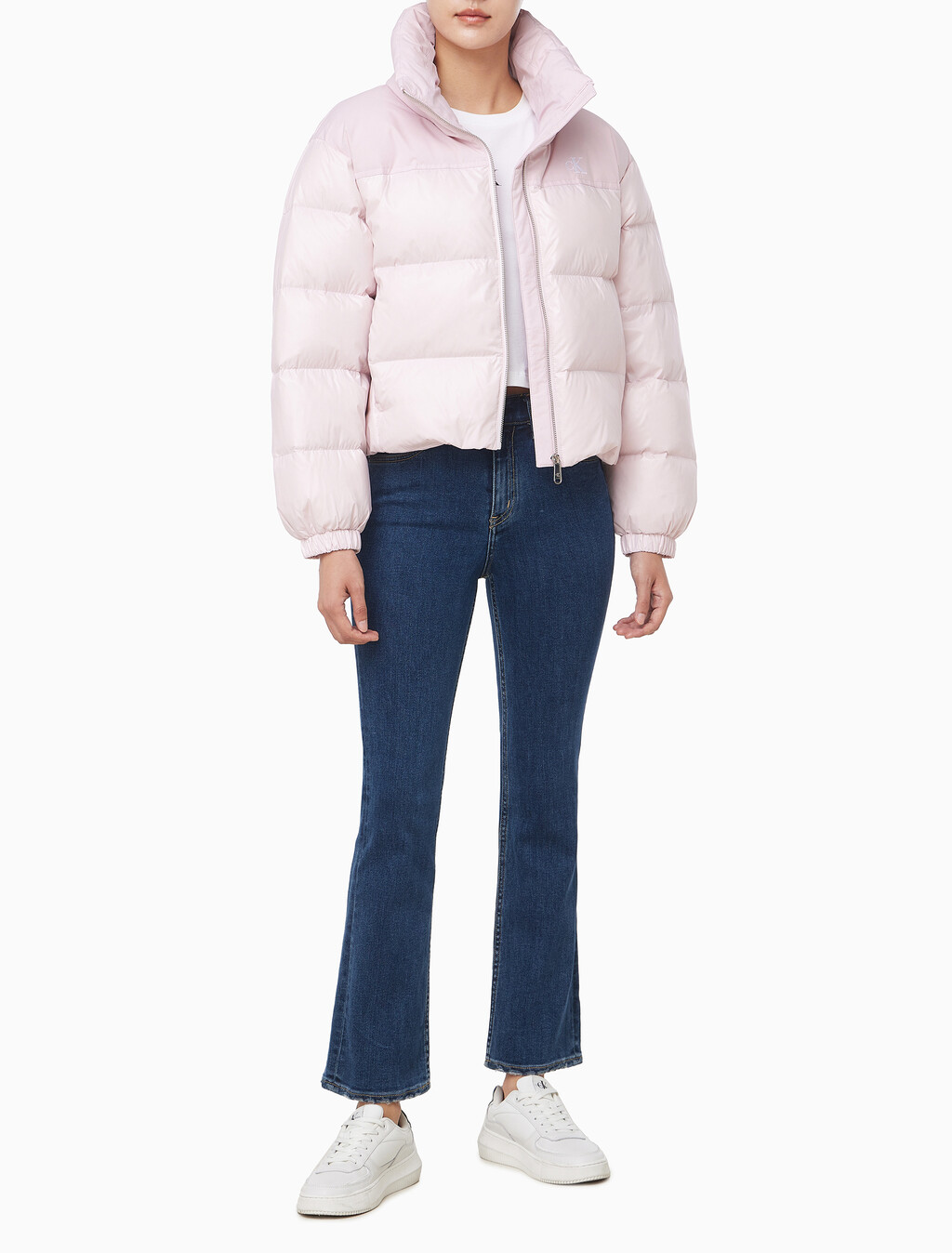 Buy 여성 매트 블라킹 샤인 다운 자켓 in color Pink