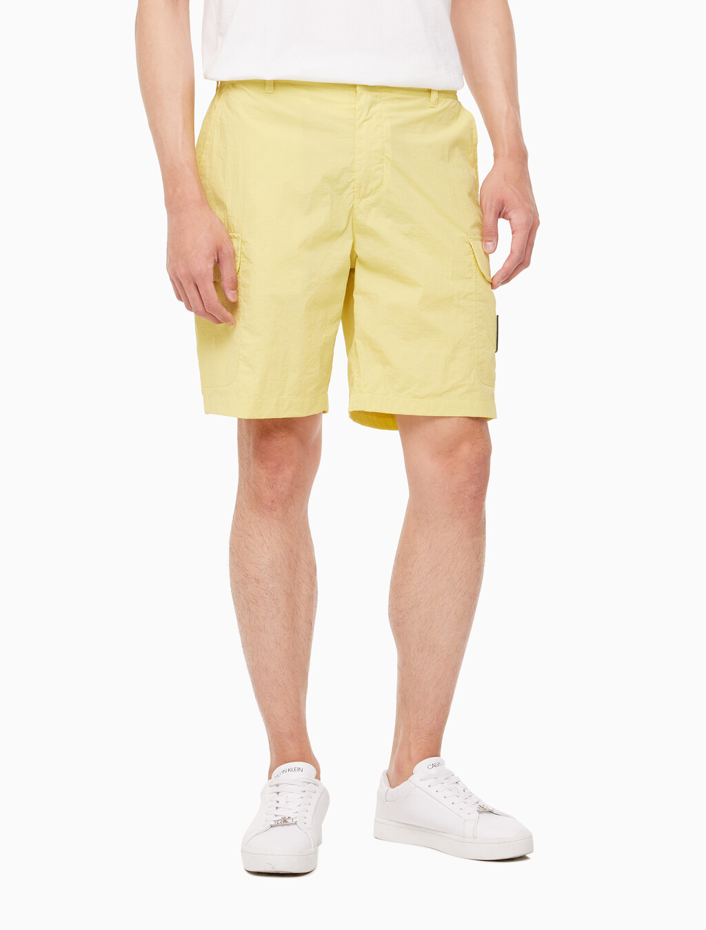 Buy 남성 나일론 라이트웨이트 카고 쇼츠 in color YELLOW SAND