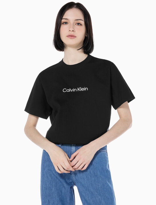 여성 릴렉스드 스탠다드로고 크루넥 반팔 티셔츠 