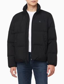 Buy 남성 릴랙스드 숏 다운 푸퍼 in color BLACK