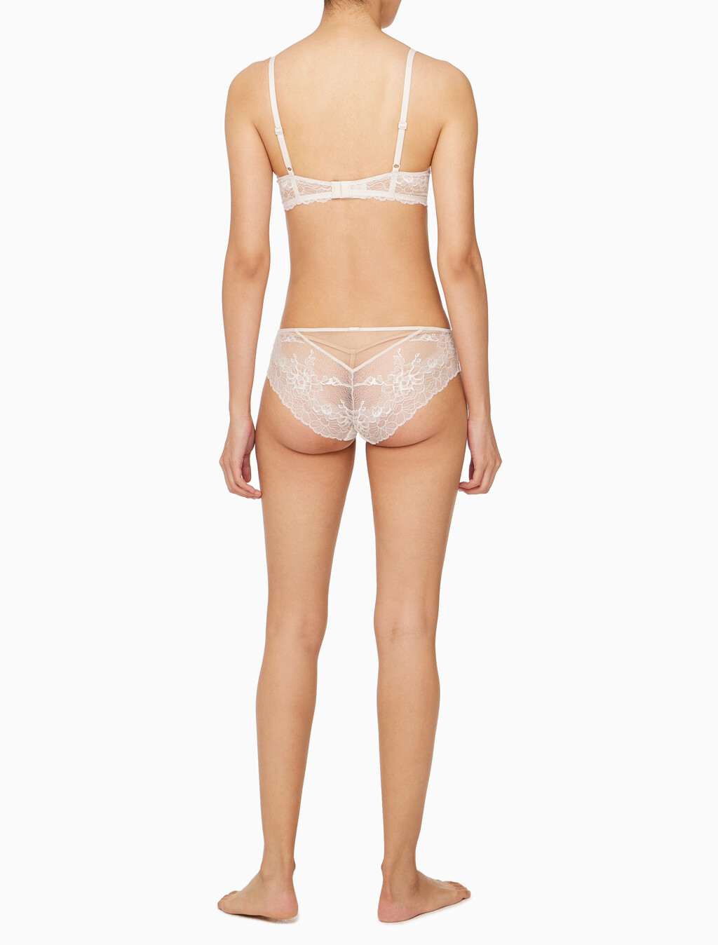 Buy 여성 CK 블랙 브라이덜 AF 라이틀리 라인드 플런지 브라 in color PINK IVORY