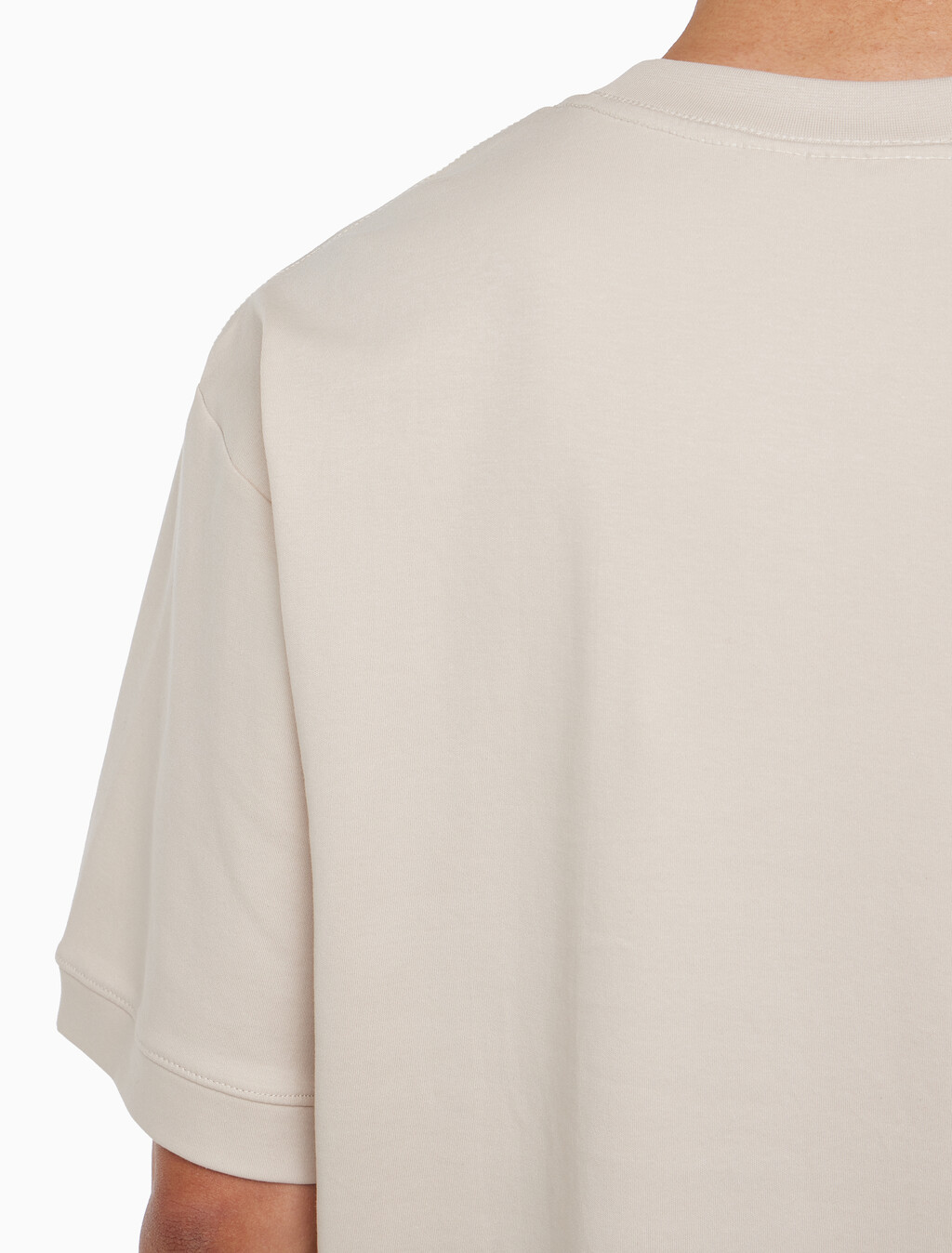 Buy 남성 릴렉스핏 CK 인터락 반팔 티셔츠 in color LIGHT BEIGE