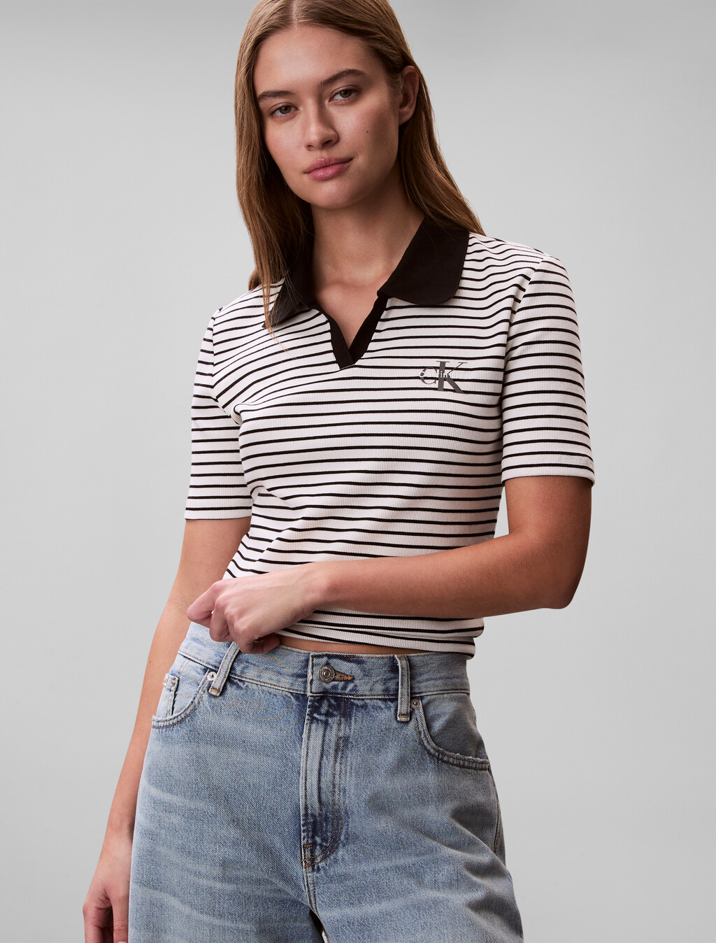 Buy 여성 모노로고 립폴로 티 in color Black stripe