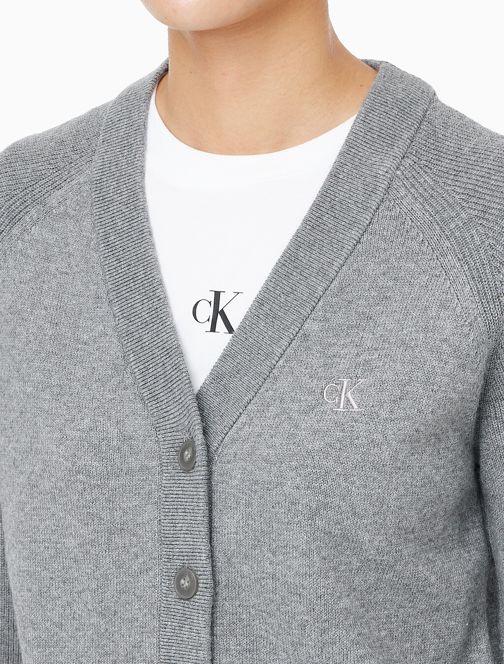 Buy 여성 브이넥 립 가디건 in color GREY