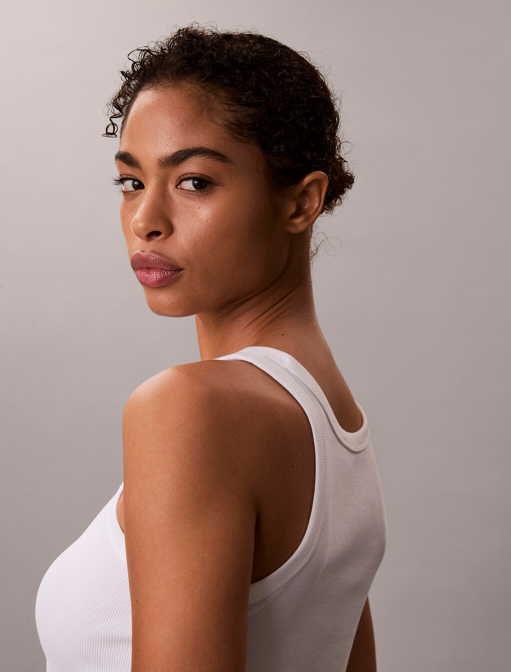 Buy 여성 립 그래픽 탱크 in color BRIGHT WHITE