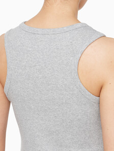 Buy 여성 우븐라벨 코튼 립 탱크 탑 in color HEROIC GREY HEATHER