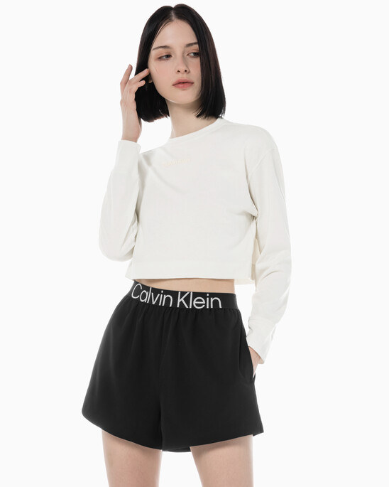 여성 에센셜 크롭 긴팔 티셔츠