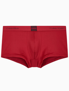 Buy 남성 모던 로고 패치 마이크로 로우 라이즈 트렁크 in color red