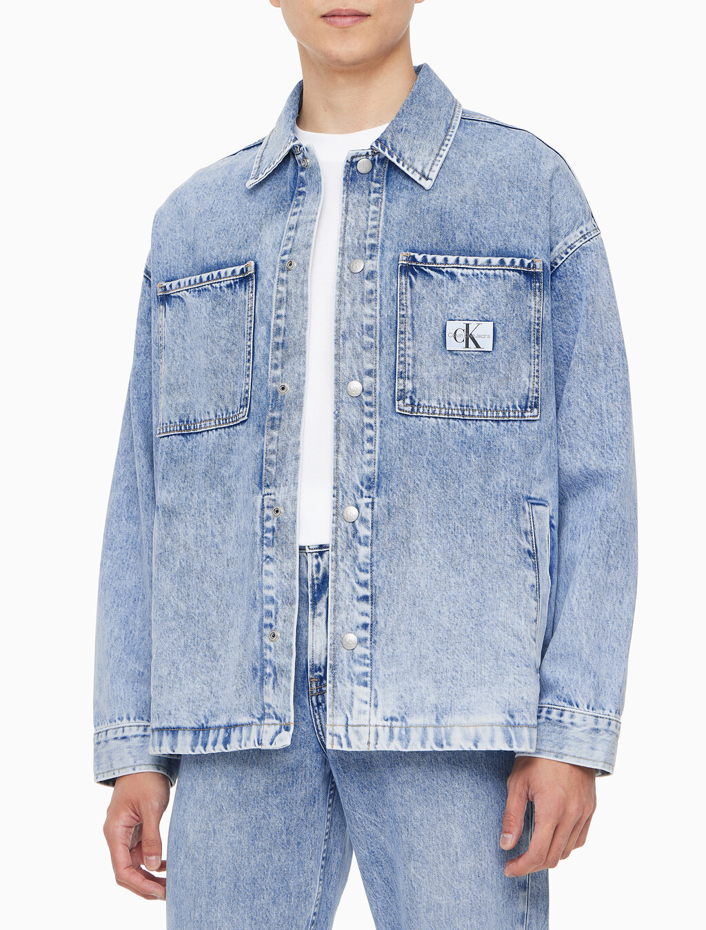 Buy 남성 오버핏 에코 쿨 데님 셔켓 in color CHALKY BLUE