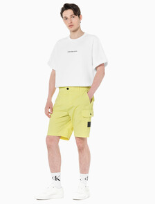 Buy 남성 나일론 라이트웨이트 카고 쇼츠 in color YELLOW SAND