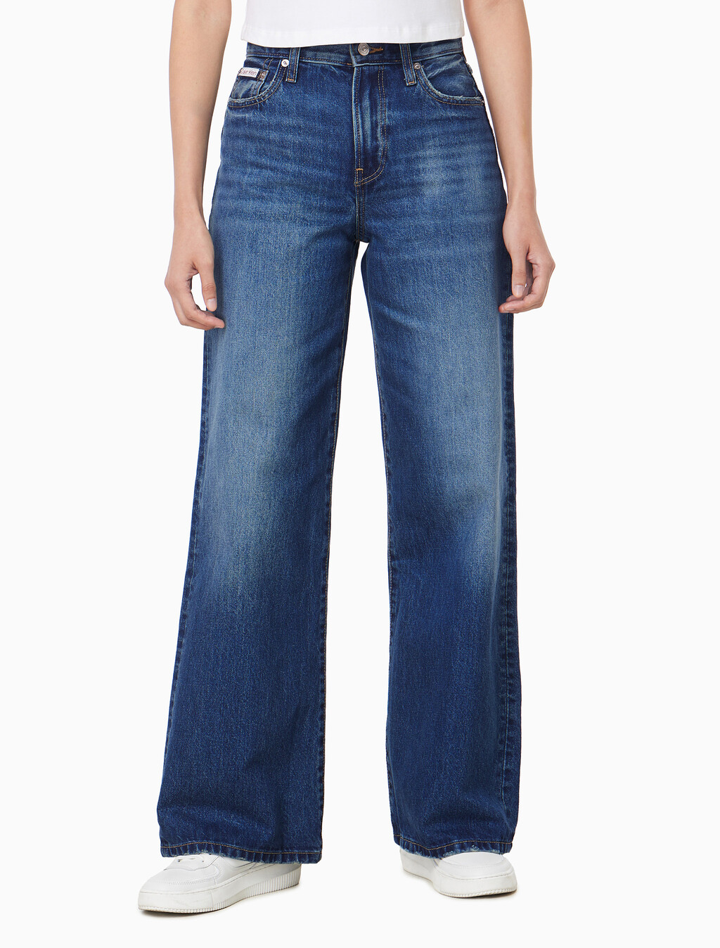 Buy 여성 와이드 레그핏 미드블루 데님 in color Mid blue