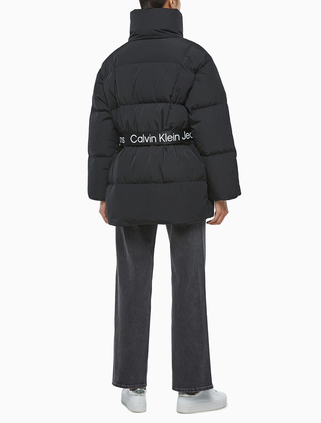 Buy 여성 벨트 롱 푸퍼 in color CK BLACK