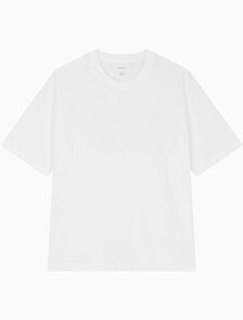 Buy 남성 오버핏 엠보스 모노그램 로고 반팔 티셔츠 in color BRILLIANT WHITE