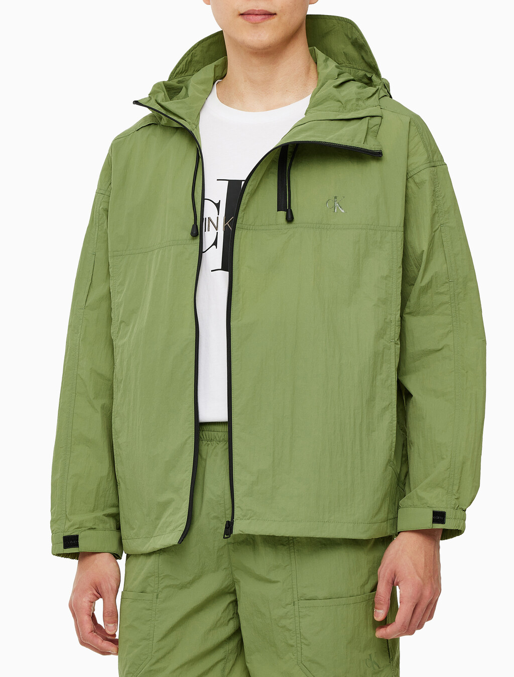 Buy 남성 패커블 기능성 윈드 브레이커 자켓 in color KHAKI