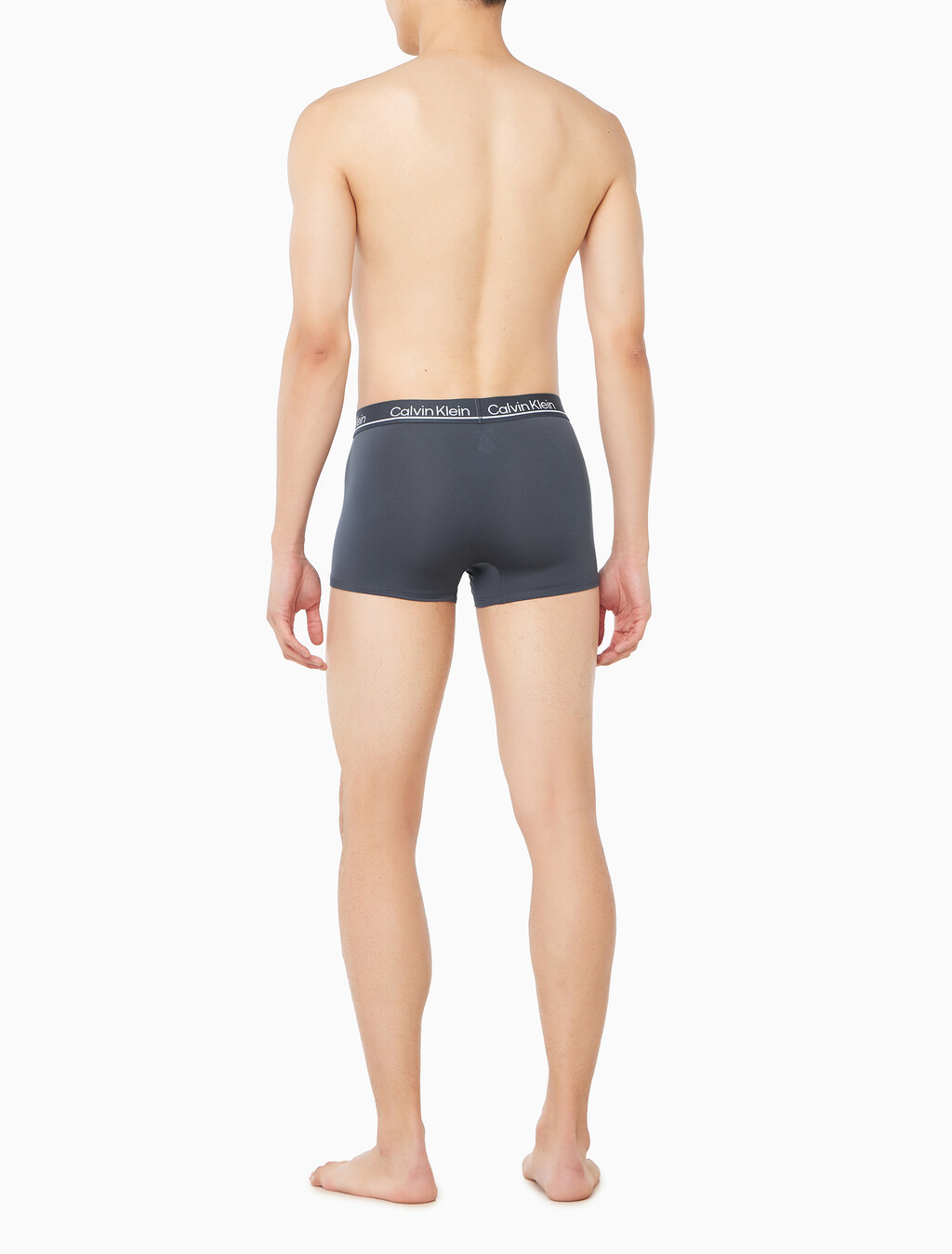 Buy 남성 CK 마이크로 플러스 로우 라이즈 트렁크 4PK in color Charcoal / Black / White / Black