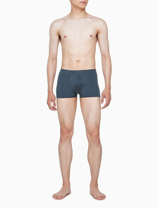 Buy 남성 CK 블랙 이노베이션 로우 라이즈 드로즈 in color NAVY
