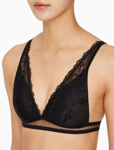 Buy 여성 CK 블랙 브라이덜 AF 라이틀리 라인드 트라이앵글 in color BLACK