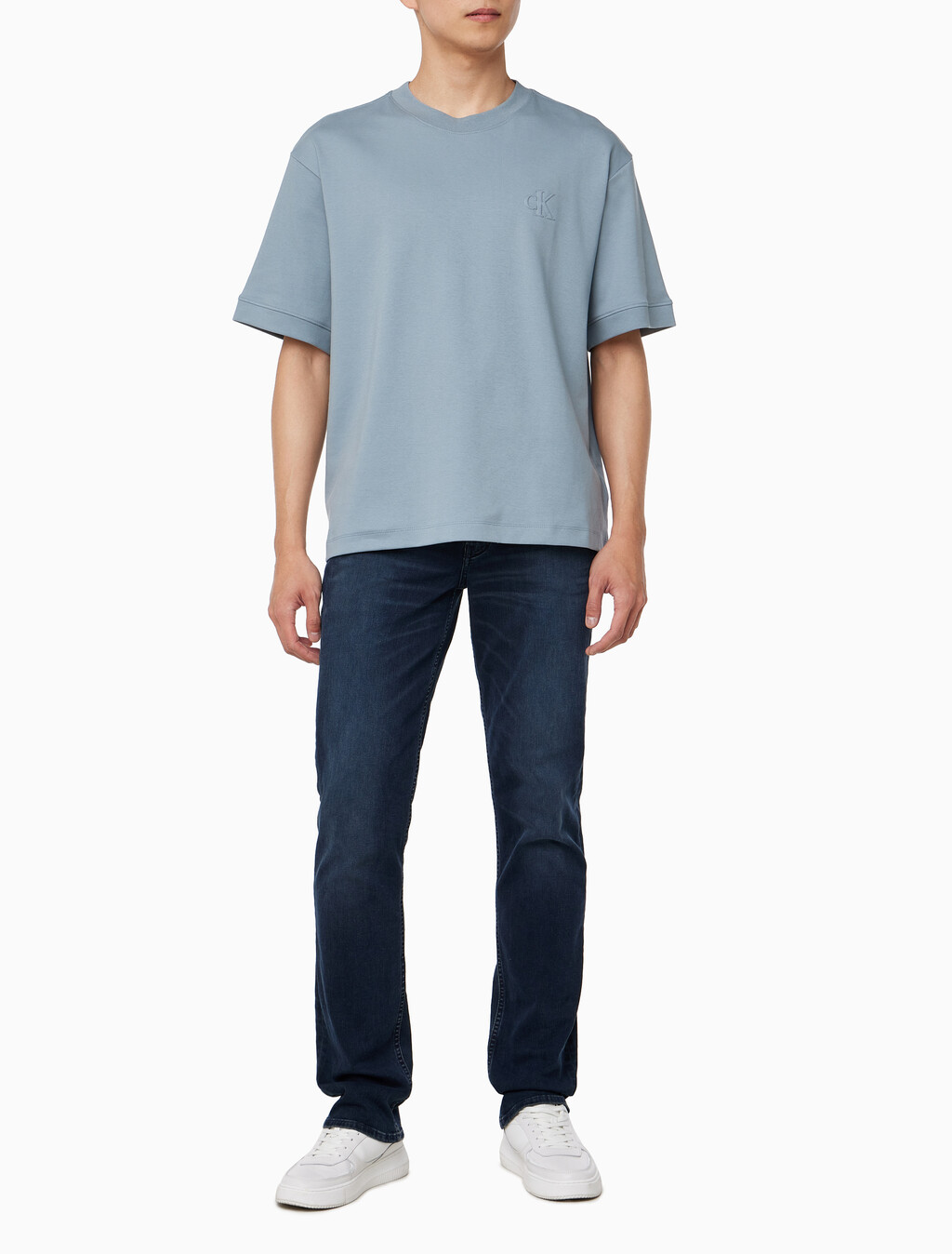 Buy 남성 릴렉스핏 CK 인터락 반팔 티셔츠 in color BLUE
