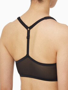Buy 여성 하이서포트 CK 스포츠 브라 in color BLACK