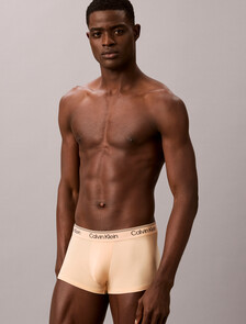 Buy 남성 마이크로파이버 스트레치 3PK 로우 라이즈 트렁크 in color Coral / Dark Beige / Blue