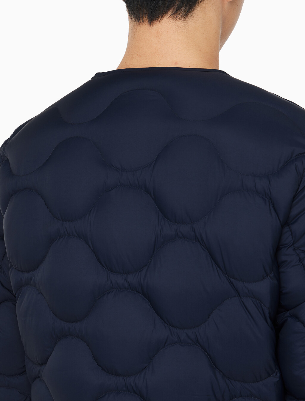 Buy 남성  페더웨이트 나일론 라이트 다운 자켓 in color DARK SAPPHIRE