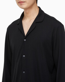 Buy 남성 CK 블랙 슬립 롱 슬리브 셔츠 in color BLACK