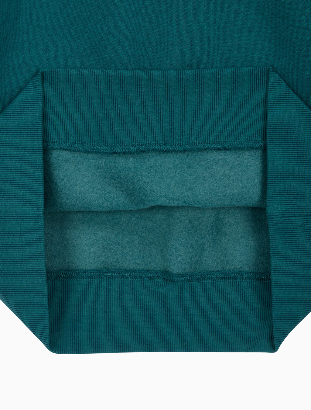 Buy 남성 레귤러핏 인스티튜셔널 로고 기모 스웨트셔츠 in color ATLANTIC DEEP