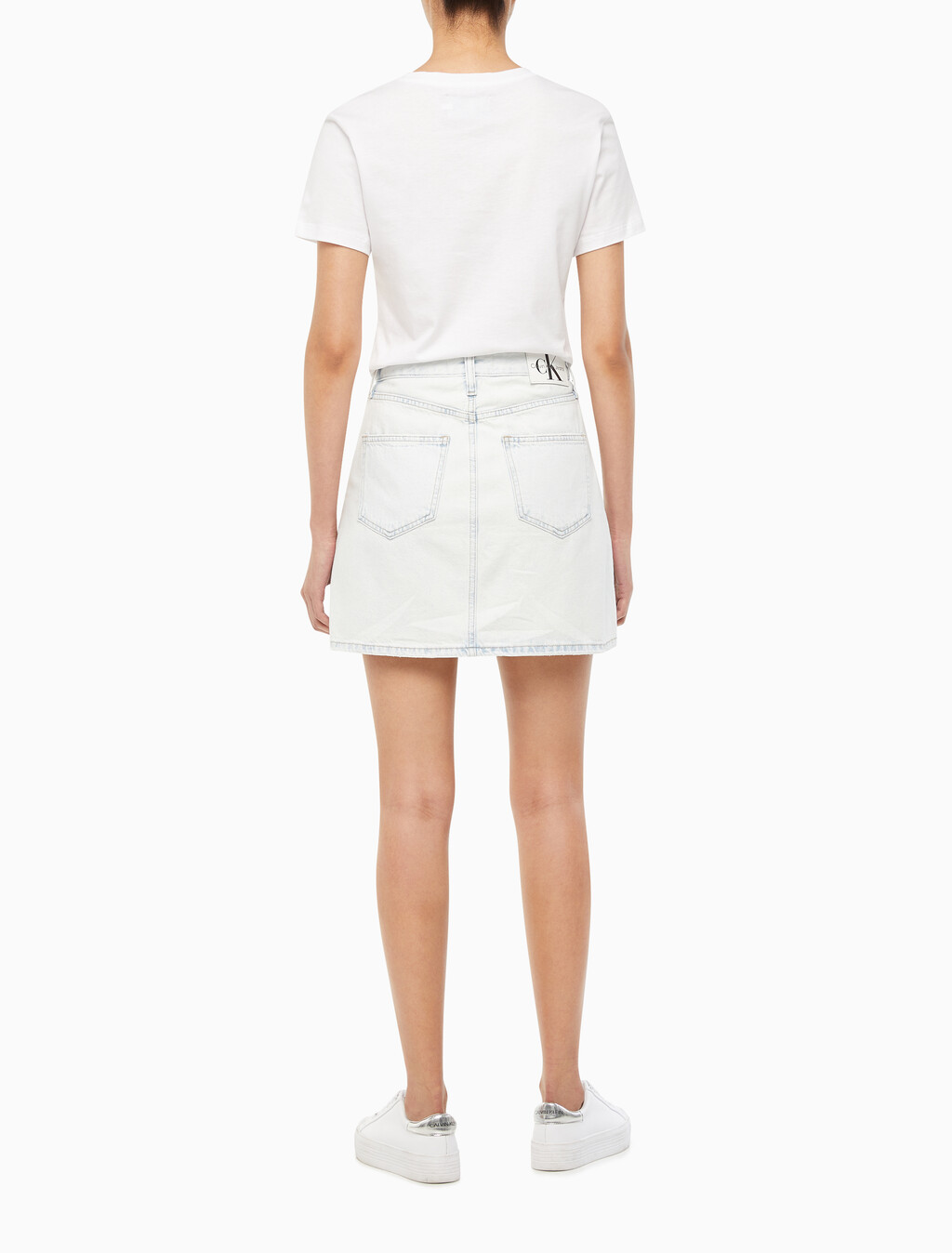 Buy 여성 하이라이즈 미니 데님 스커트 in color CHALKY BLUE