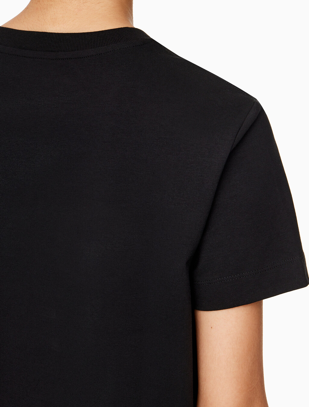 Buy 여성 스몰 모노그램 모던 스트레이트핏 반팔 티셔츠 in color CK BLACK