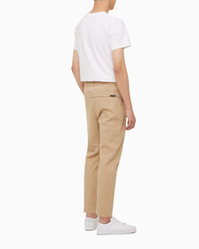 Buy 남성 슬림핏 드로코드 치노 팬츠 in color TRAVERTINE