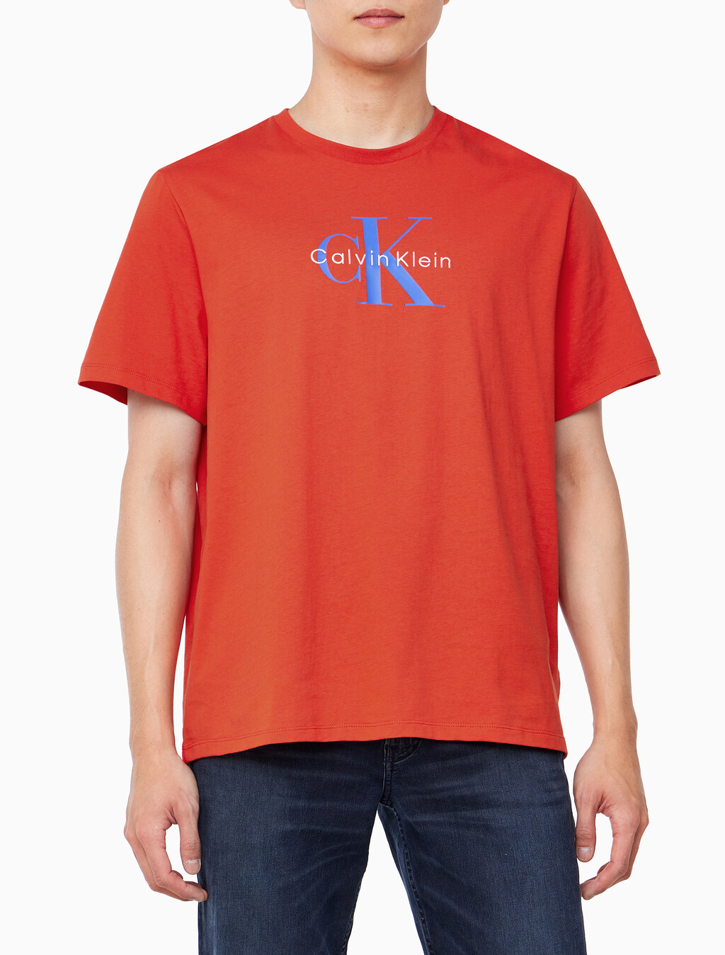 Buy 남성 레귤러핏 히어로 모노그램 로고 반팔 티셔츠 in color RED ALERT