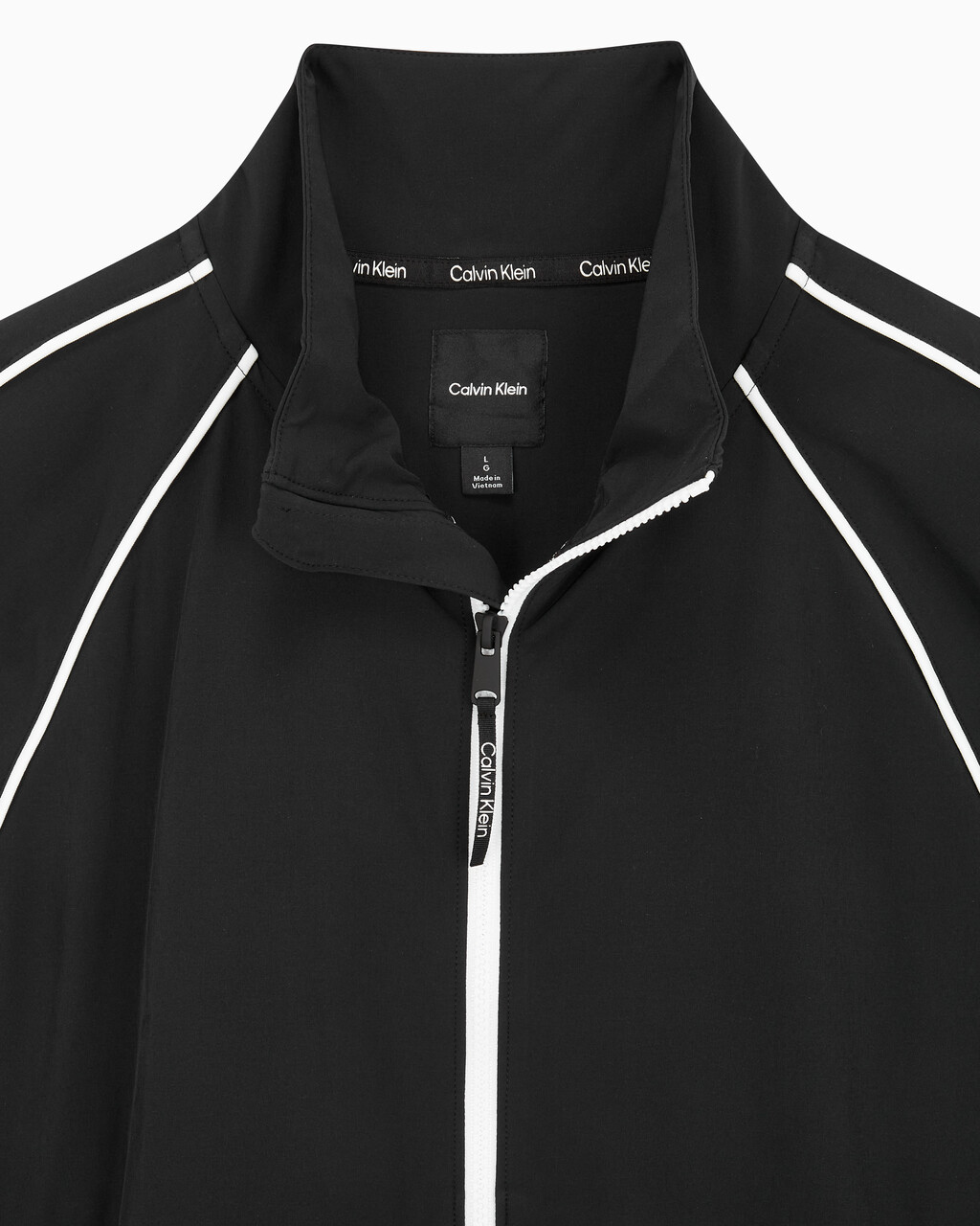 Buy 남성 백로고 릴랙스핏 윈드 재킷 in color BLACK