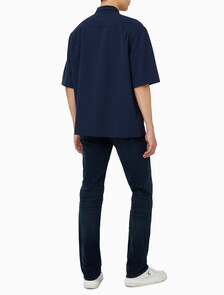Buy 남성 릴렉스핏 시어서커 스트라이프 반팔 셔츠 in color DARK SAPPHIRE