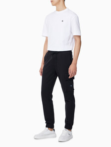 Buy 남성 릴렉스핏 밴딩 카고 스웻팬츠 in color CK BLACK